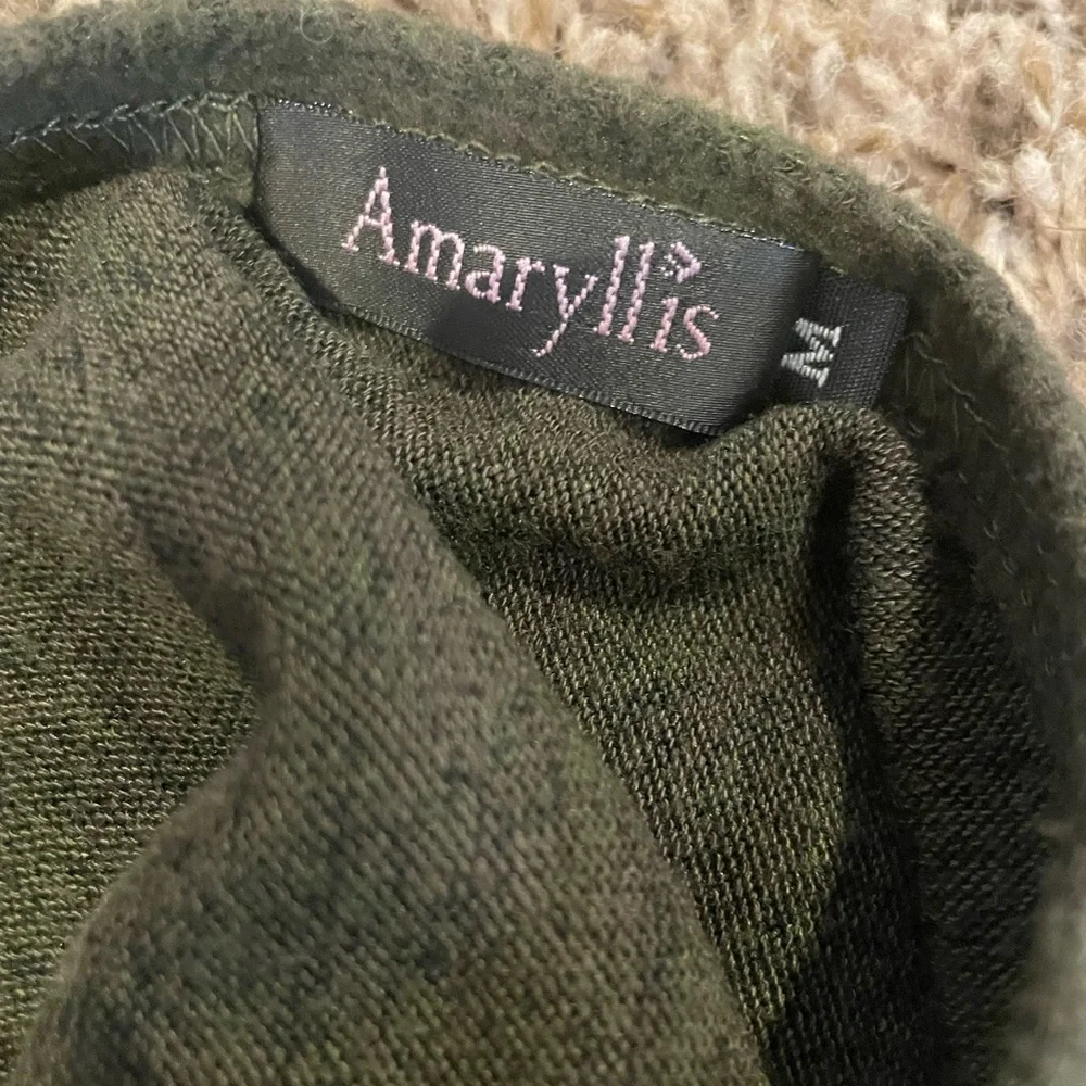 Open Back Sweater - Picture 5 of 5